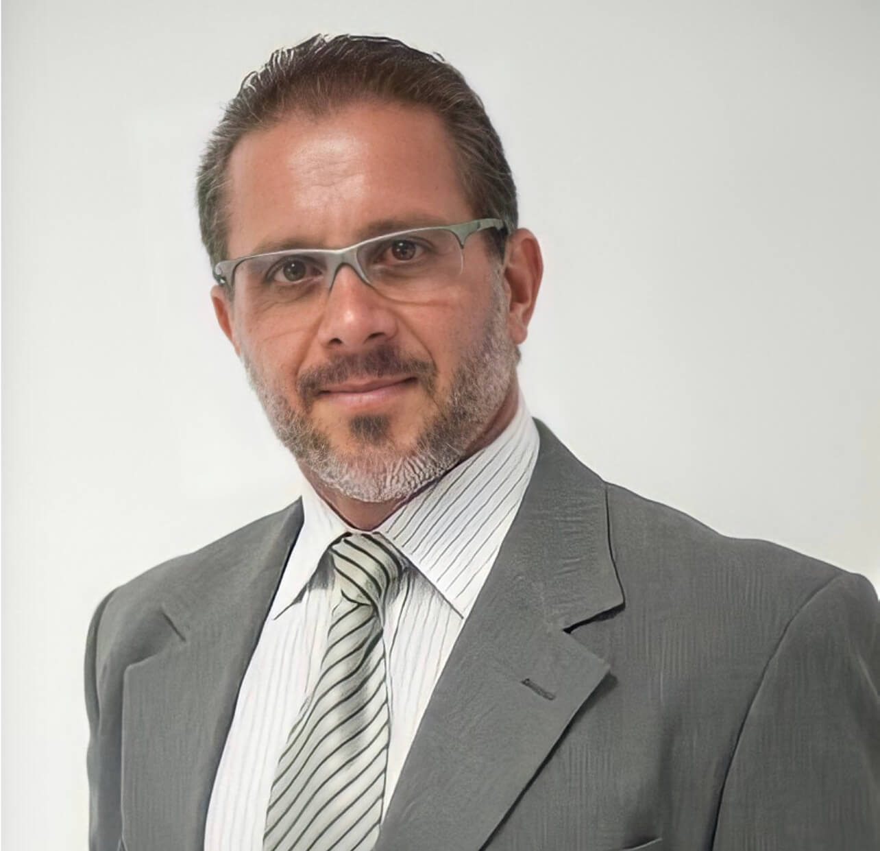 Dr. Marco Antônio Vaz