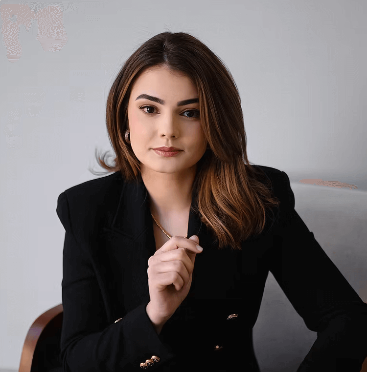 Dra. Mariana Algazal