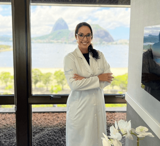 Dra. Fernanda Telles Lins Taveira