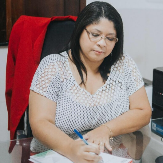 Dra. Ana Gregória Ferreira Pereira de Almeida 