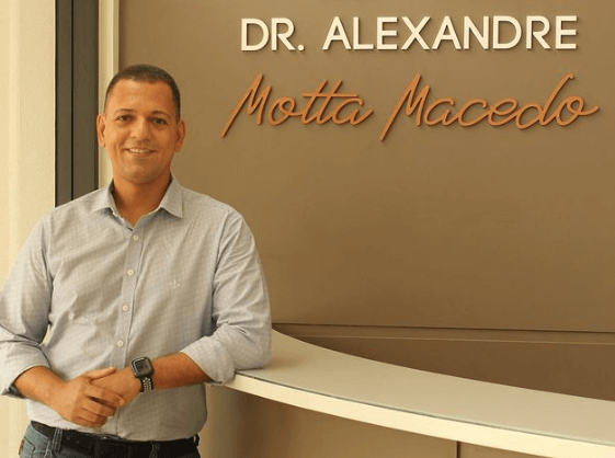 Dr. Alexandre Motta Macedo