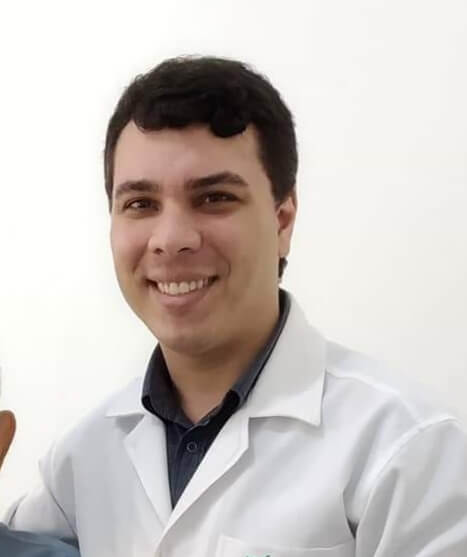 Dr. André Ramos