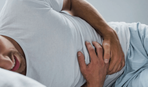 Dor Abdominal Intensa: Quando Procurar um Coloproctologista em Curitiba